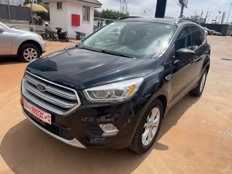 Ford Escape   - 2017