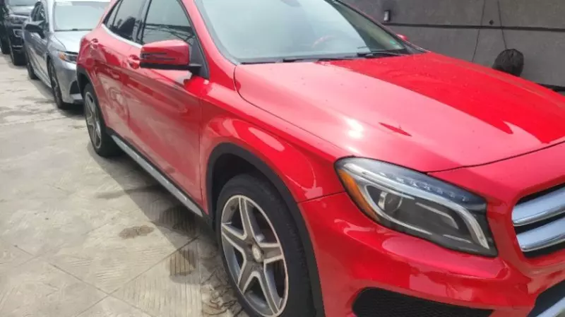 Mercedes-Benz GLA-Class   - 2015