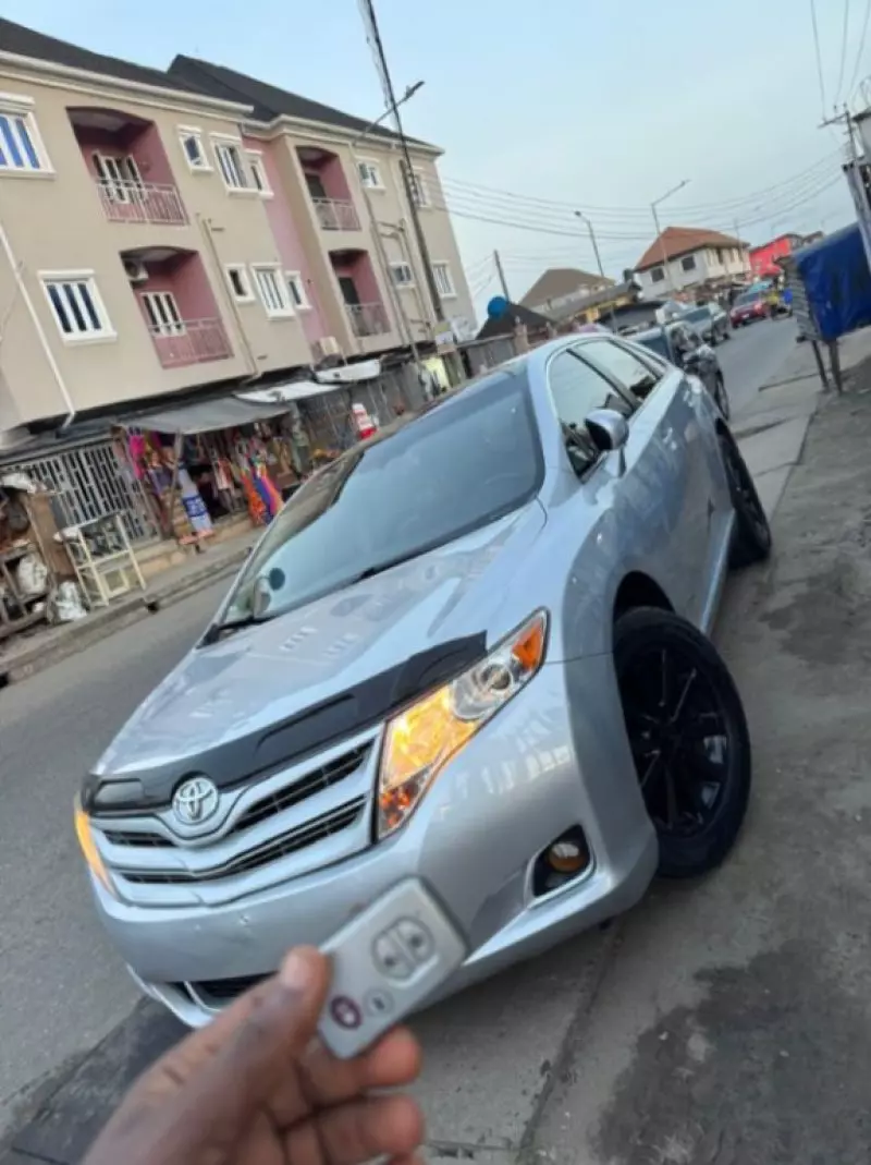Toyota Venza   - 2013