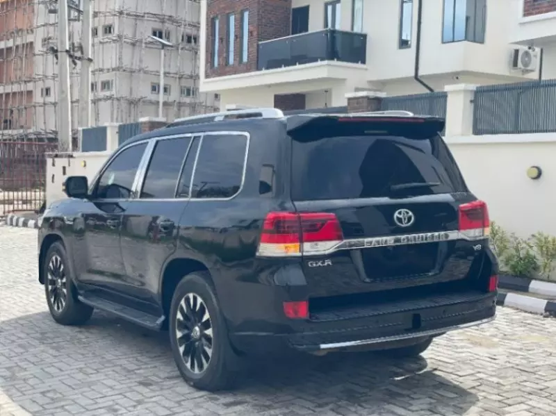 Toyota Landcruiser Vx V8    - 2020