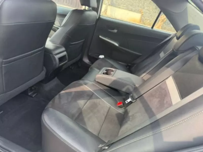 Toyota Camry   - 2014