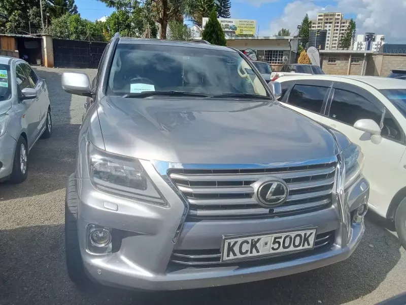 Lexus LX   - 2011