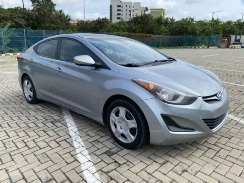 Hyundai Elantra   - 2014