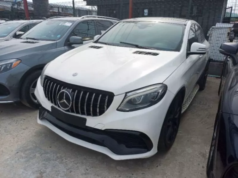 Mercedes-Benz GLE 63 AMG   - 2018