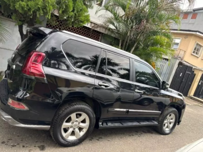 Lexus GX   - 2010