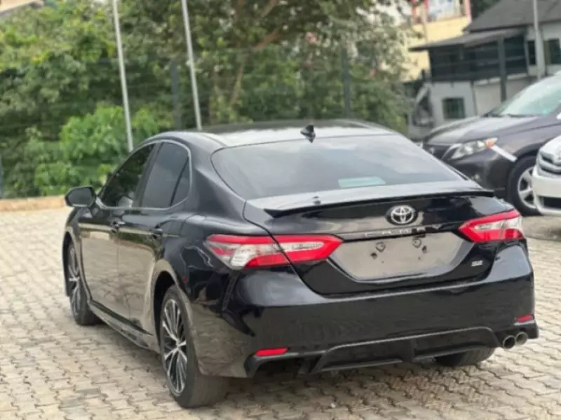 TOYOTA Camry   - 2019