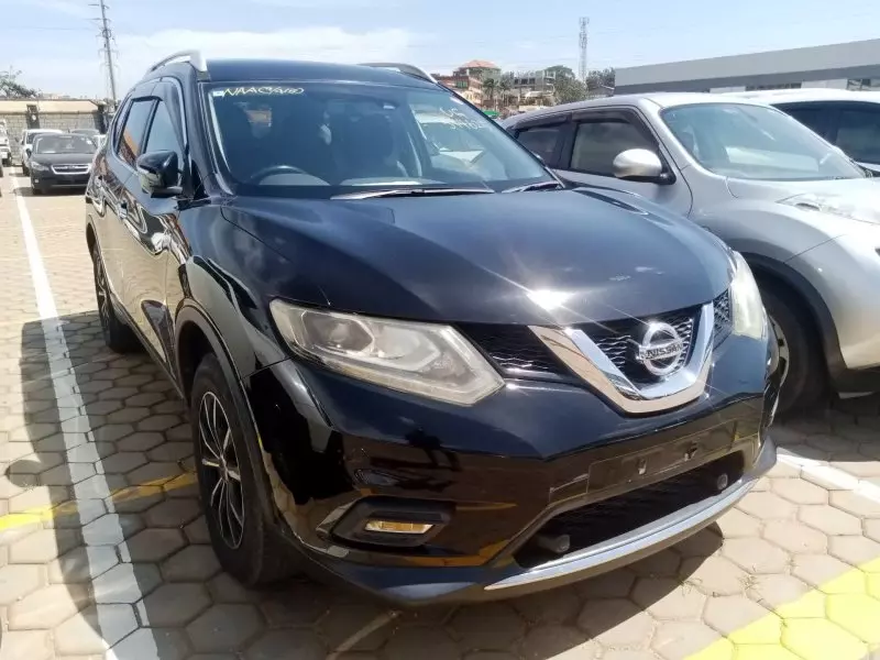 Nissan X-Trail   - 2016
