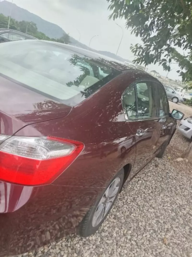 Honda Accord   - 2015
