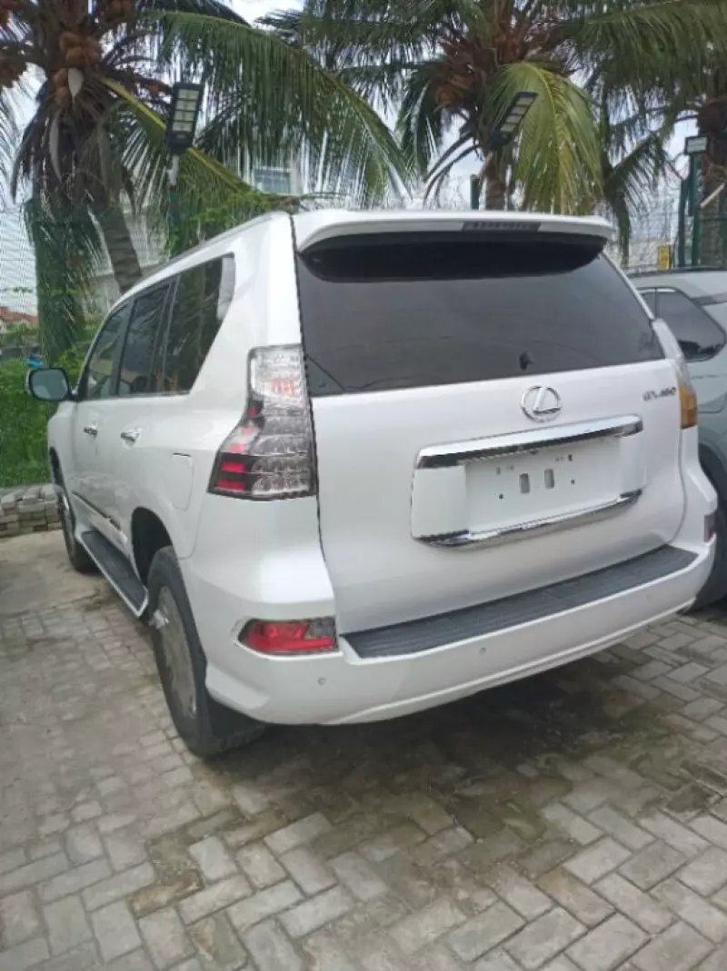 Lexus GS 460   - 2018