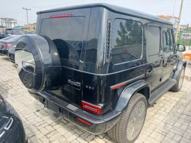 Mercedes-Benz G 63 AMG   - 2025