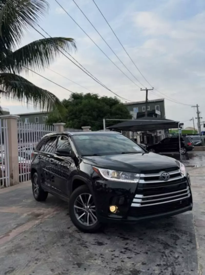TOYOTA Highlander   - 2018