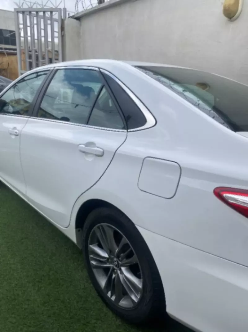 Toyota Camry   - 2017