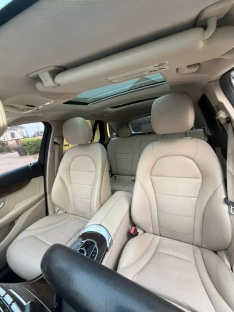Mercedes-Benz Glc-class   - 2017