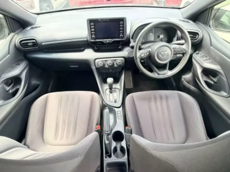 TOYOTA Yaris - 2020