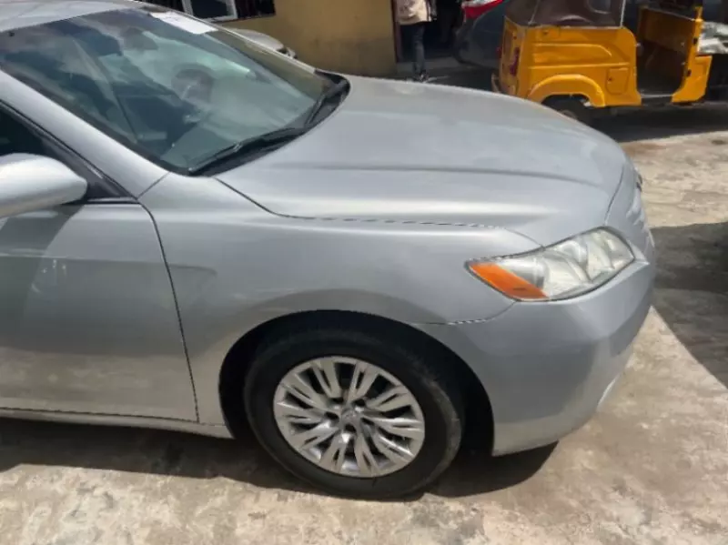Toyota Camry   - 2008