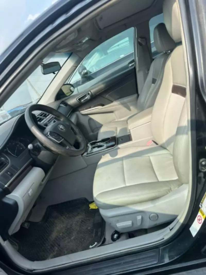 Toyota Camry   - 2014