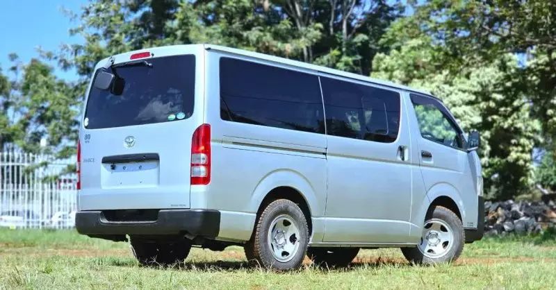 TOYOTA Hiace   - 2018