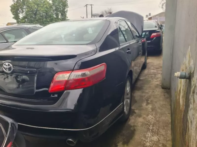 TOYOTA Camry   - 2009