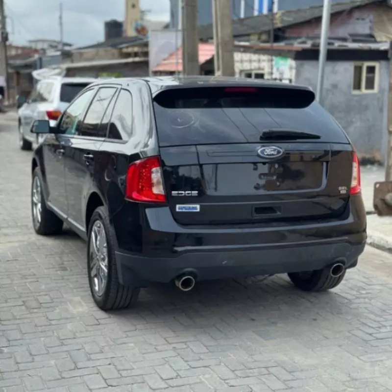 Ford Edge   - 2012