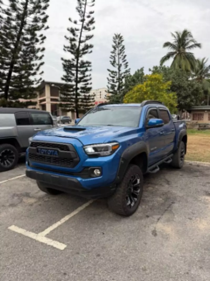 Toyota Tacoma   - 2016