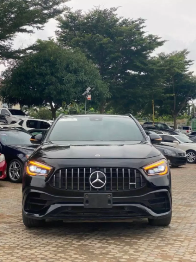 Mercedes-Benz GLA 45 AMG   - 2023