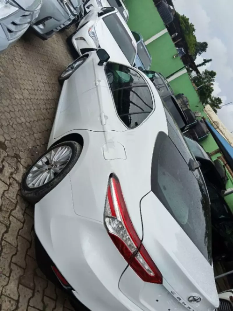 TOYOTA Camry   - 2018