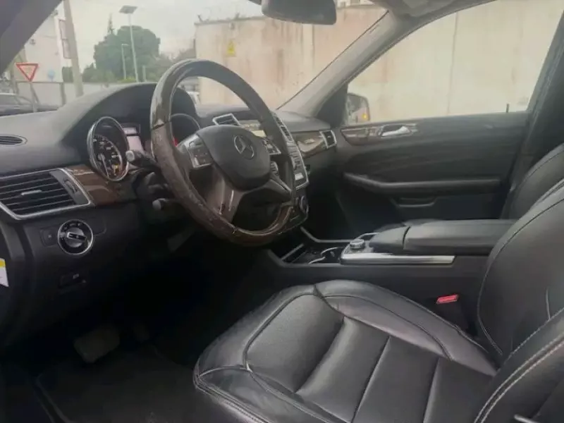 Mercedes-Benz ML-Class   - 2013