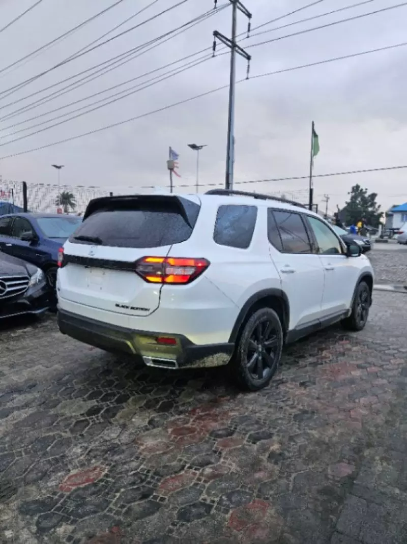 Honda Pilot   - 2025