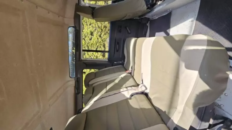 Land Rover Defender   - 2011
