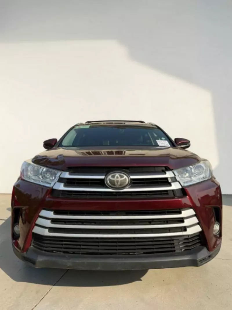 Toyota Highlander   - 2017