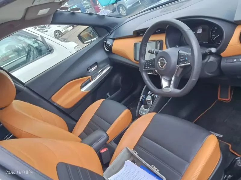 Nissan Kicks   - 2020