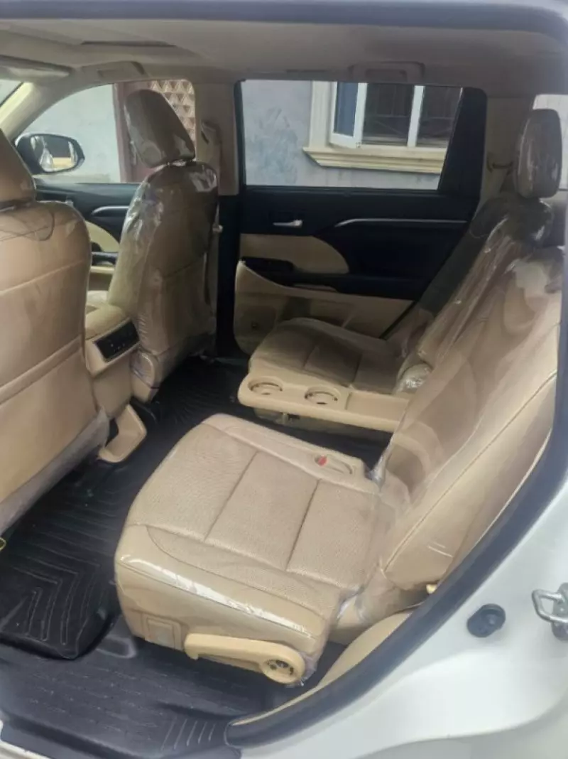 TOYOTA Highlander   - 2015