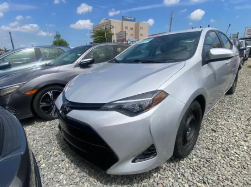 TOYOTA Corolla   - 2018