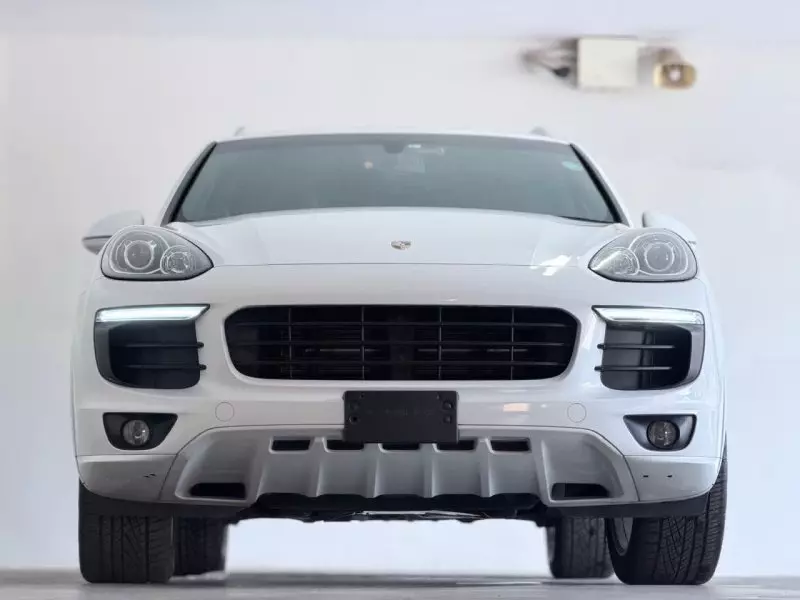 PORSCHE Cayenne - 2016