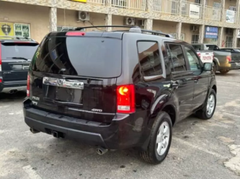 Honda Pilot   - 2011