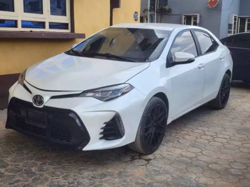 Toyota Corolla   - 2017