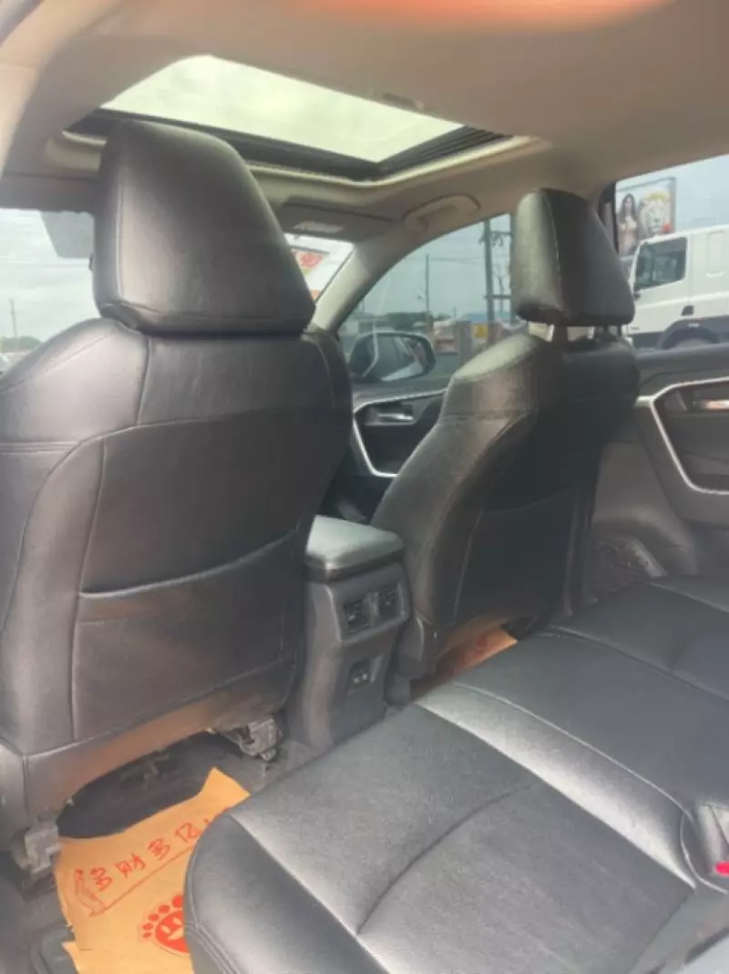 TOYOTA RAV 4   - 2021