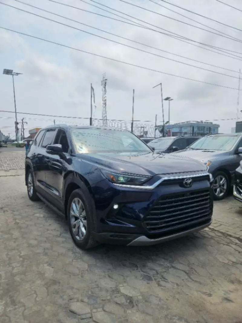 TOYOTA Grand Highlander   - 2024