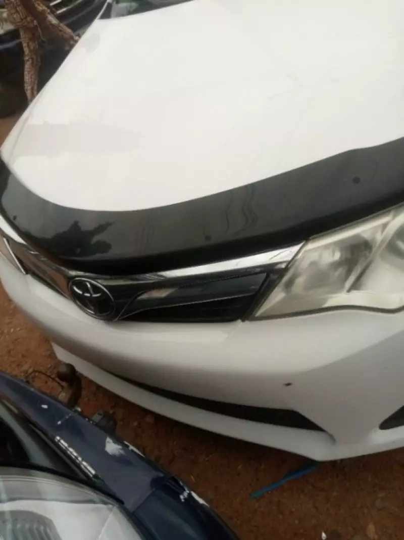 TOYOTA Camry   - 2012