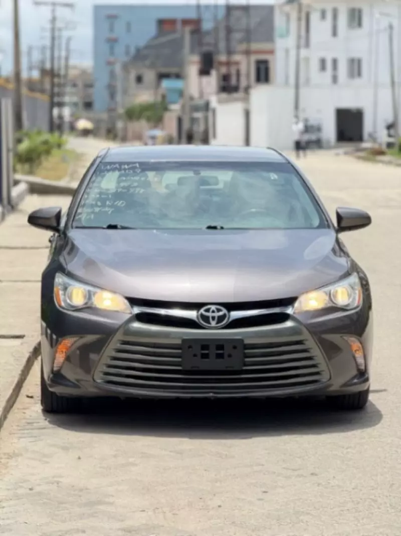 Toyota Camry   - 2015
