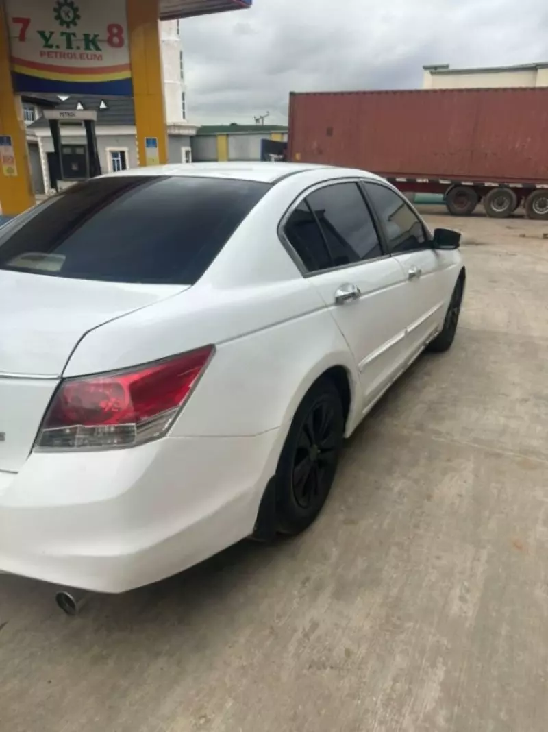 Honda Accord   - 2008