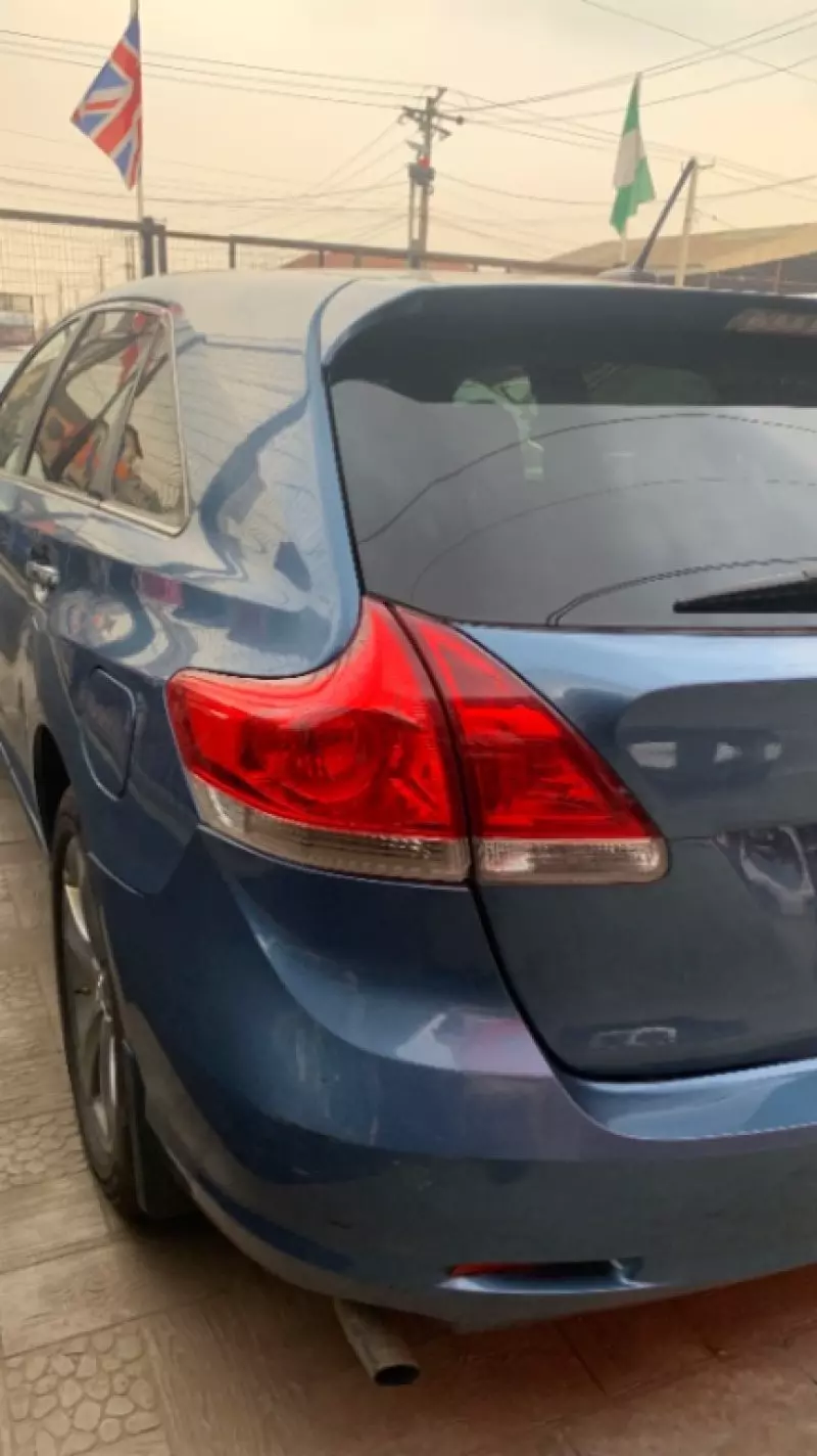 TOYOTA Venza - 2010