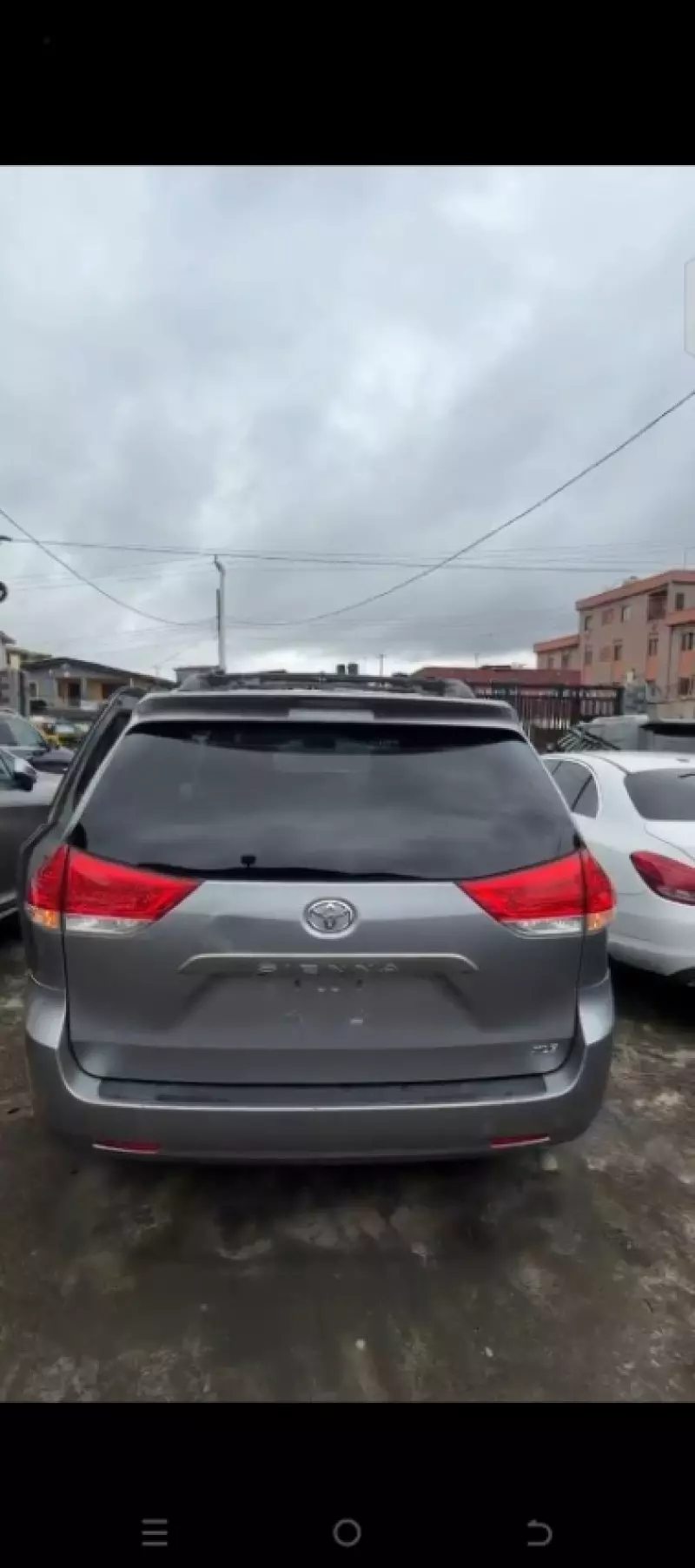 TOYOTA Sienna   - 2013