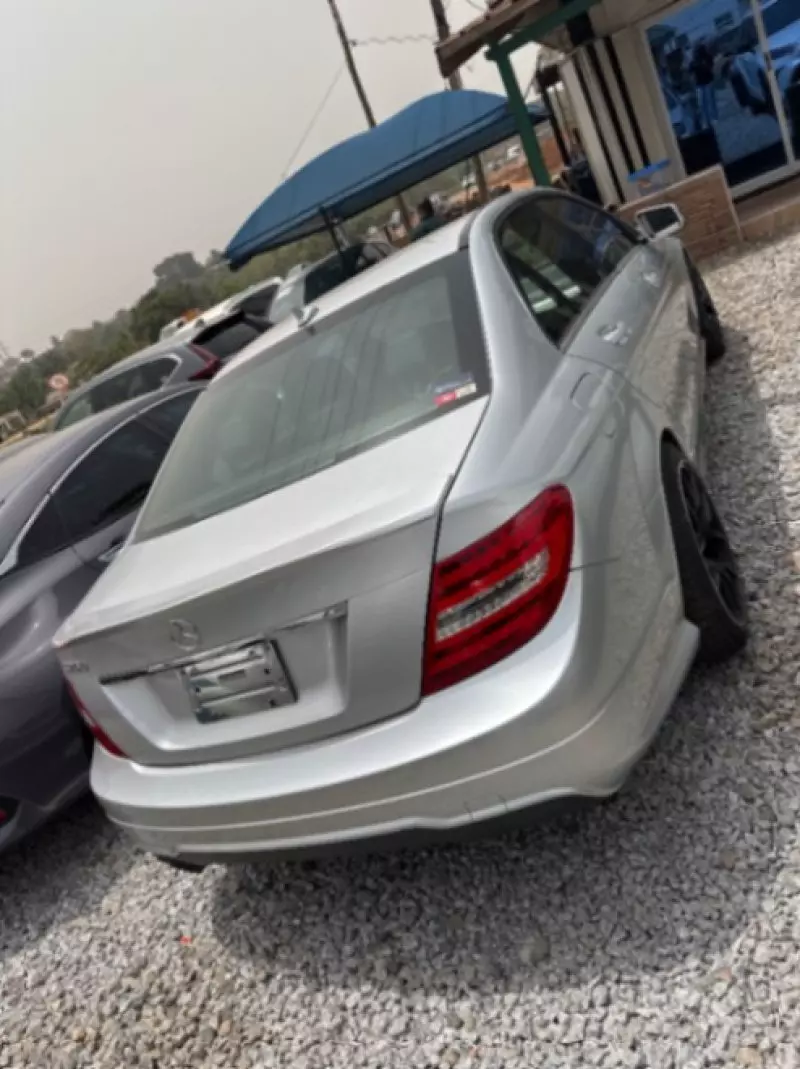 Mercedes-Benz C250   - 2013