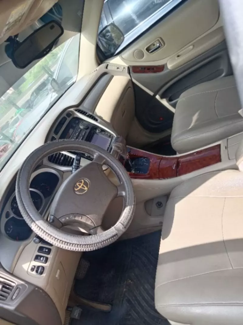 Toyota Highlander   - 2004