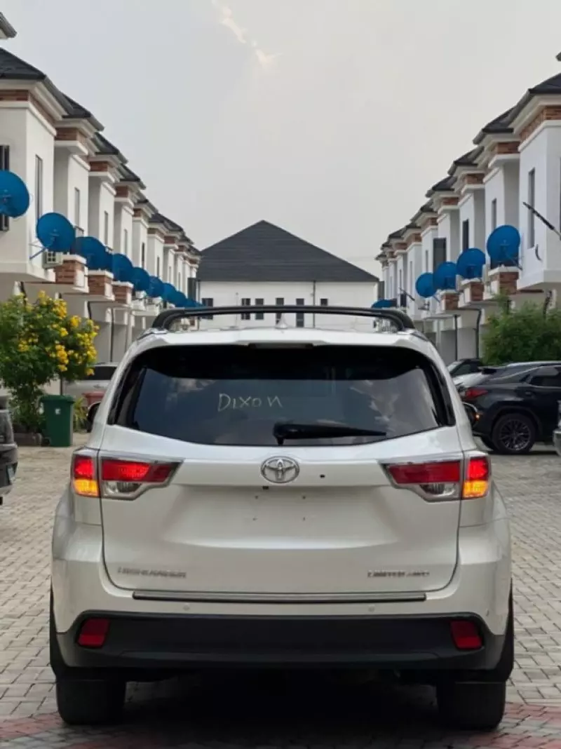Toyota Highlander - 2016
