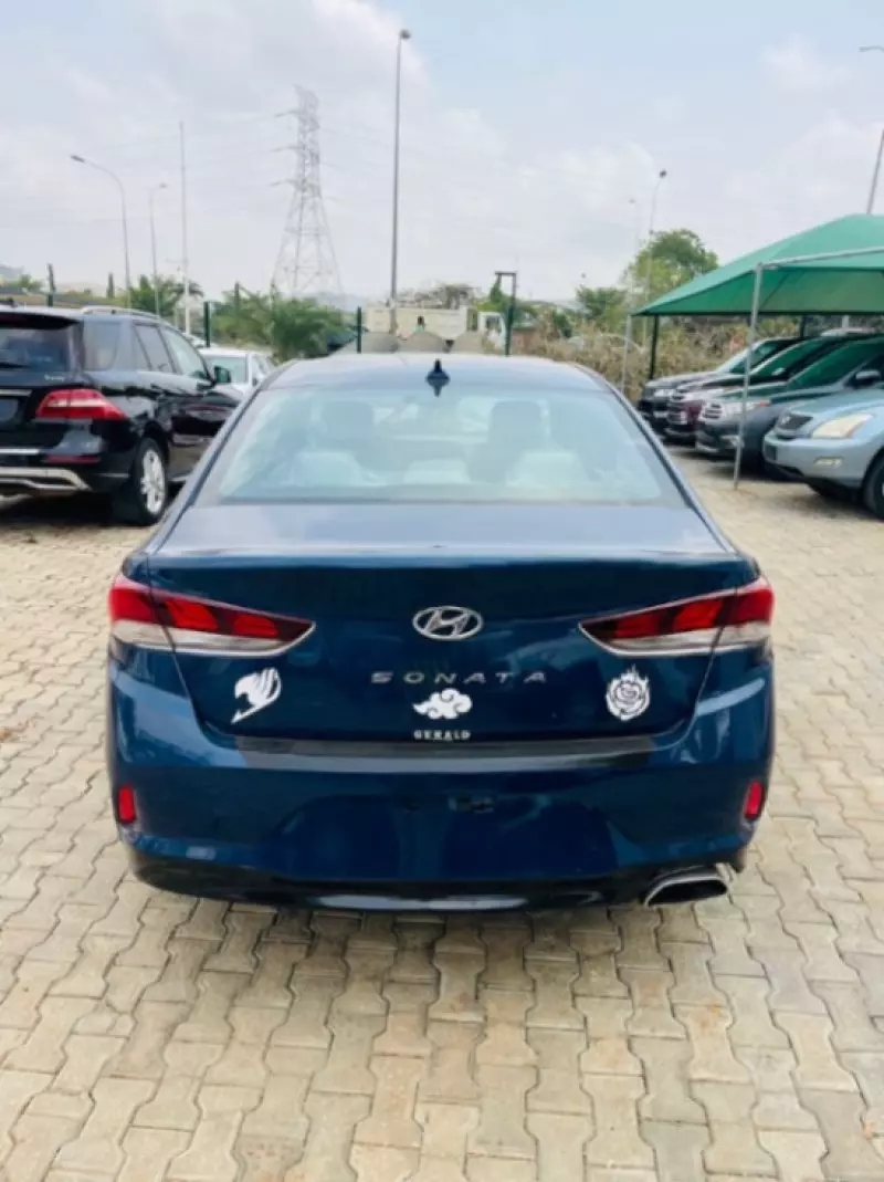 Hyundai Sonata   - 2018