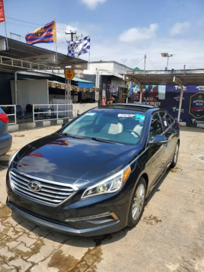Hyundai Sonata   - 2015