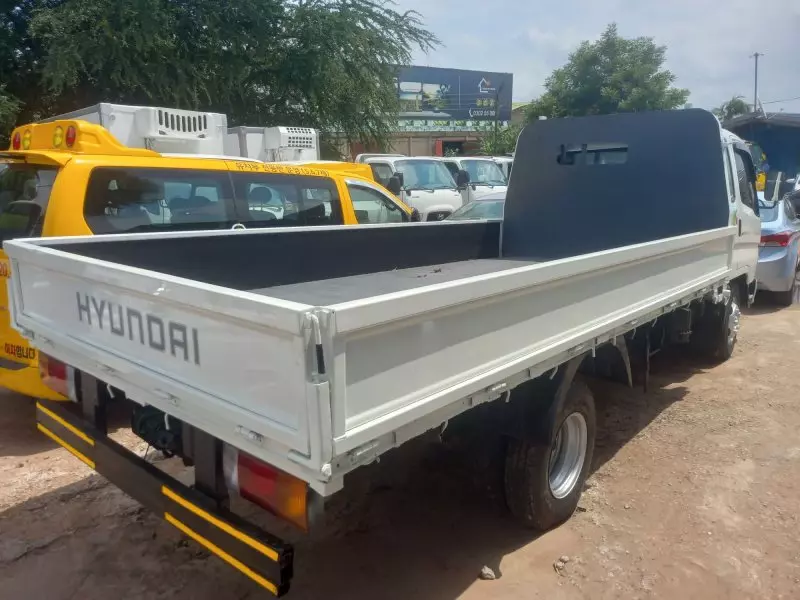 Hyundai Mighty   - 2003
