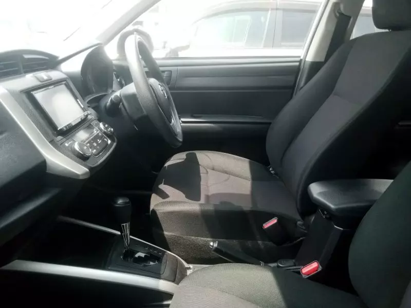 Toyota Fielder hybrid    - 2016